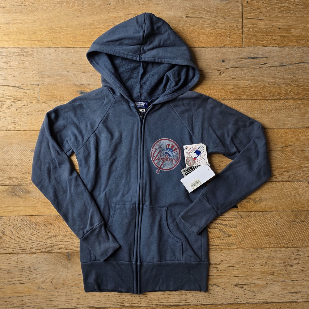 2000's Vintage NY Yankees NWT Bloomingdales Concepts Sport Hooded Sweatshirt